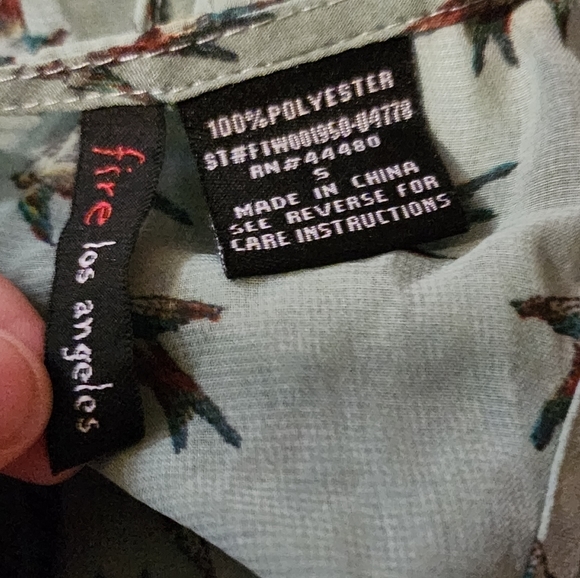 Sheer Button Front Sleeveless Shirt with Birds Small Green Fire Los Angeles A169 - Picture 5 of 5